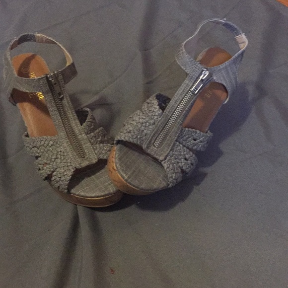 dominique nicole shoes